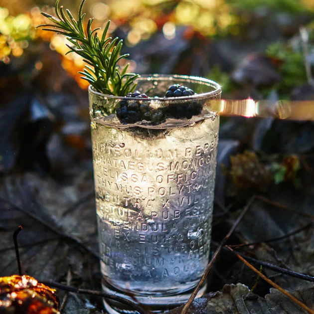 Bramble and Rosemary con The Botanist